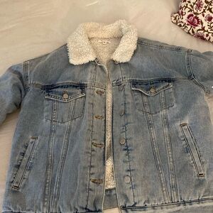nwt pacsun Sherpa denim jacket
